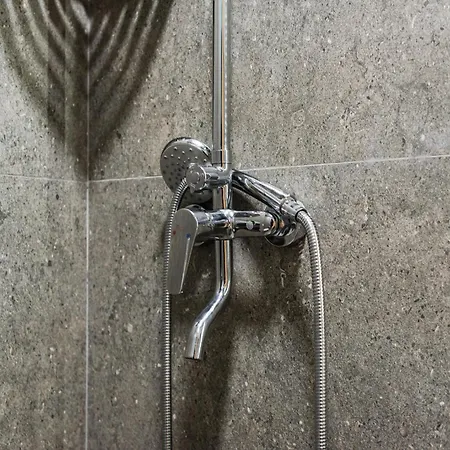 Amel's By Pikhost * Tirana