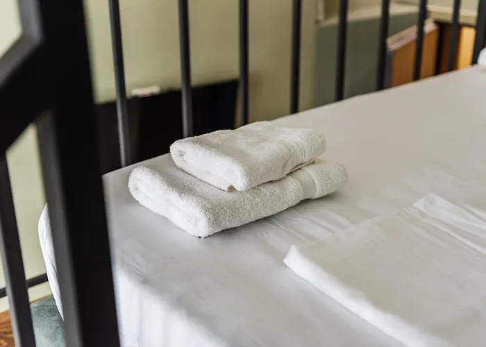 Lägenhet Amel's By Pikhost